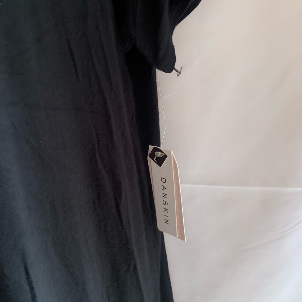 Danskin s/s top NWT - Picture 2 of 4